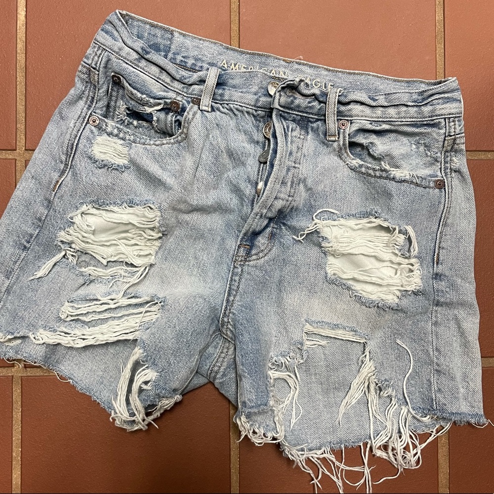 American eagle AE 90s Boyfriend jean shorts - Picture 2 of 9